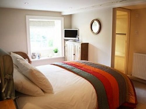 Bed and Breakfast The Scott Arms Кингстон Экстерьер фото