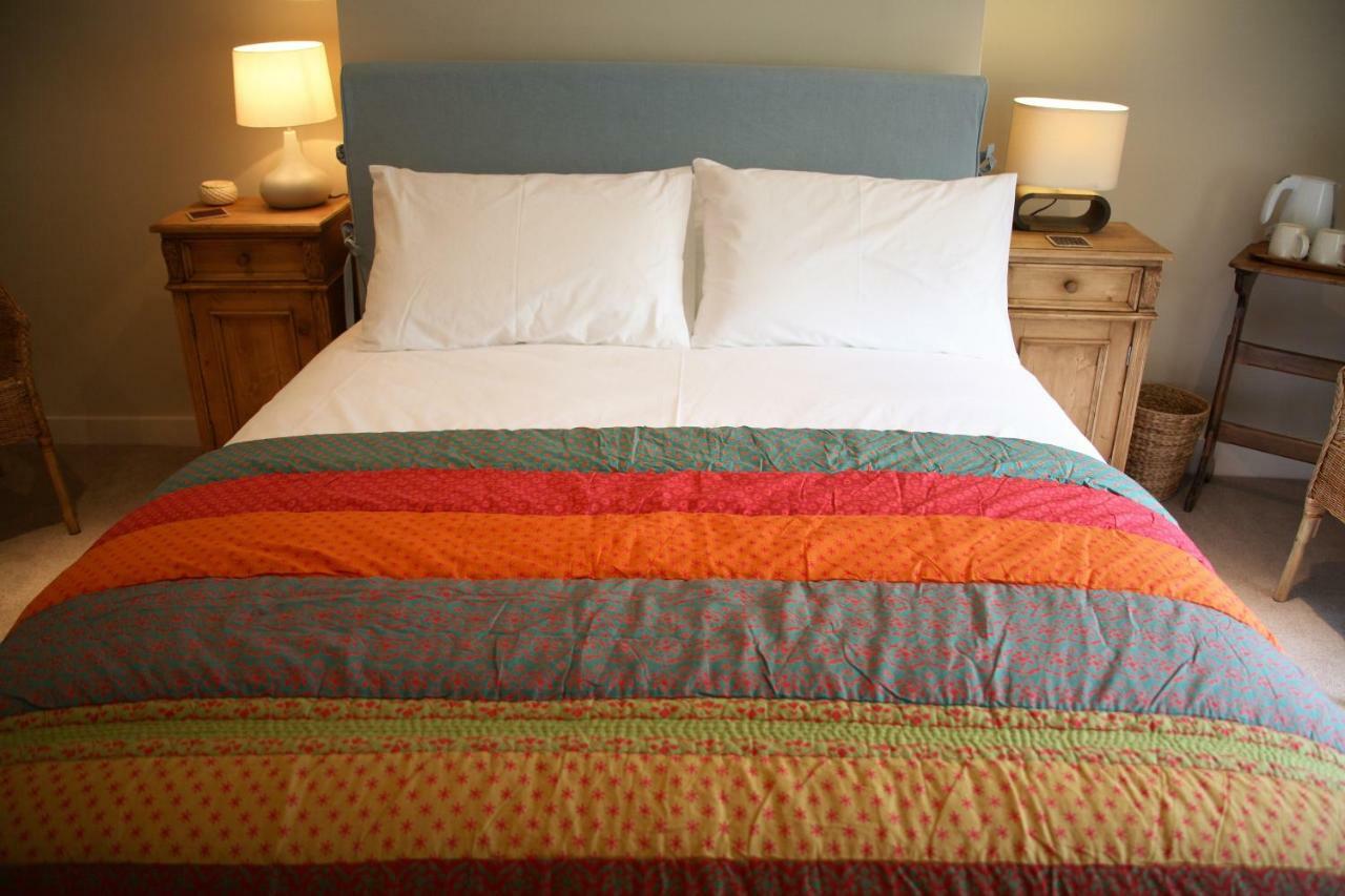 Bed and Breakfast The Scott Arms Кингстон Экстерьер фото