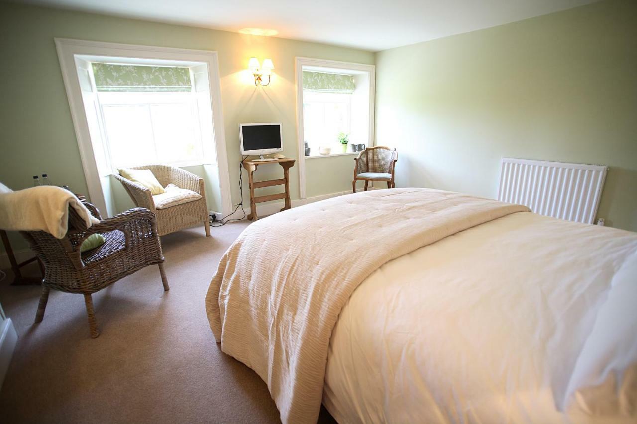 Bed and Breakfast The Scott Arms Кингстон Экстерьер фото